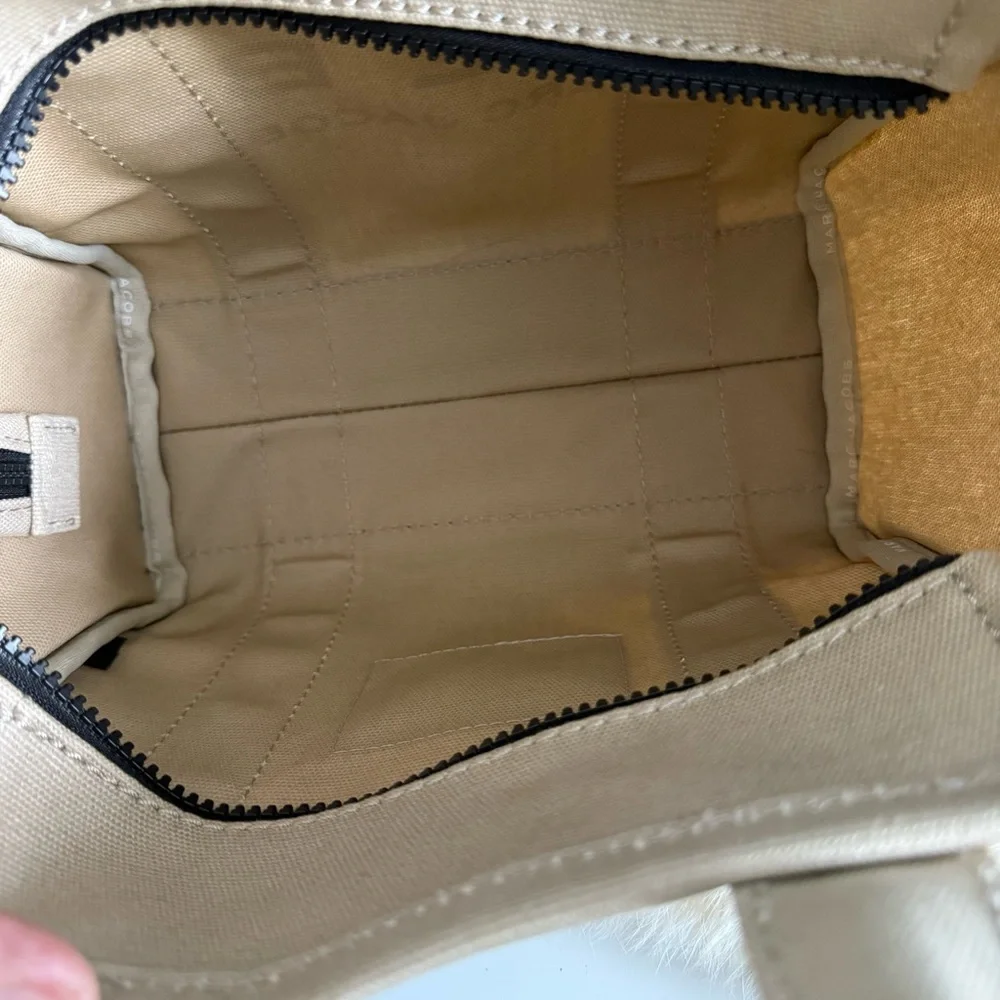 Marc Jacobs The Small Canvas Tote Bag - Picture 10 of 12